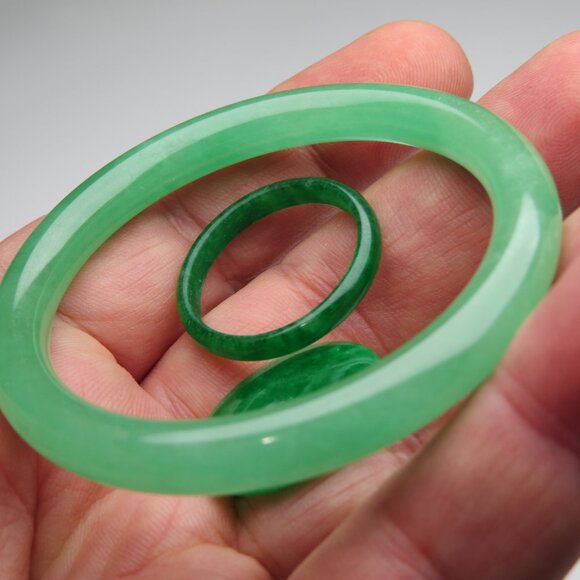 "Natural Jade bangle + FREE Jade Ring & Jade Donut 50mm" - Picture 2 of 3